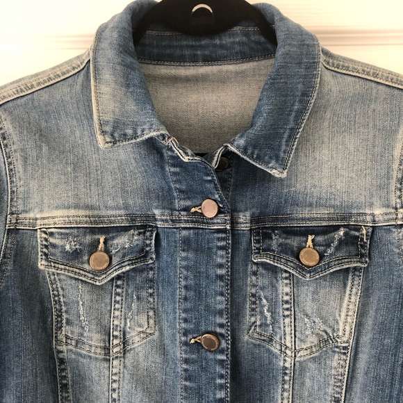 Zara Denim Jacket - Picture 3 of 3